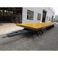 山東平板牽引車(chē)