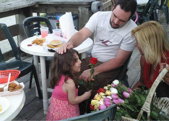 現(xiàn)實版孤兒怨VS電影版《孤兒怨》現(xiàn)實永遠比電影更恐怖,太嚇人了!