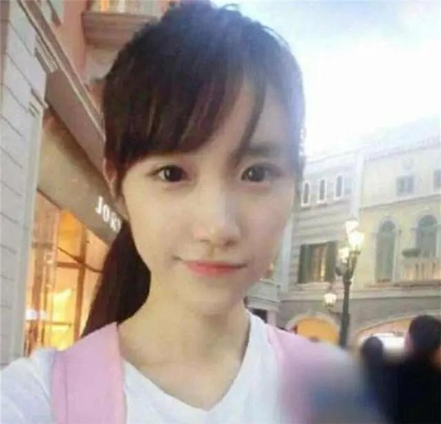 優(yōu)衣庫不雅視頻女主角高調(diào)出道，這年頭做明星的門檻越來越底了