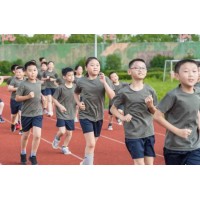 蘇州青少年暑期軍事夏令營(yíng)戶外拓展?fàn)I地教育社會(huì)實(shí)踐體驗(yàn)課開(kāi)營(yíng)了