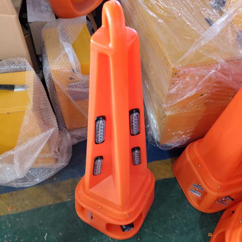 聲光路錐報(bào)警器1